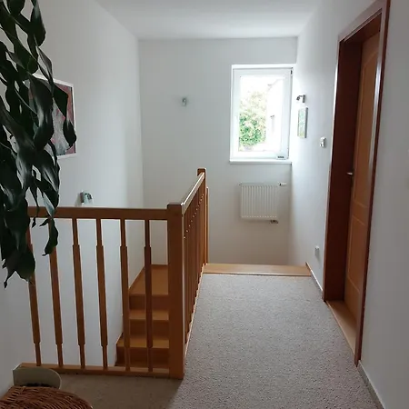House In Beautiful Suburb Of Prague וילה *